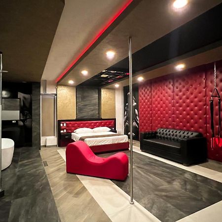 Motel Boutique Qatro Ενσενάντα Εξωτερικό φωτογραφία