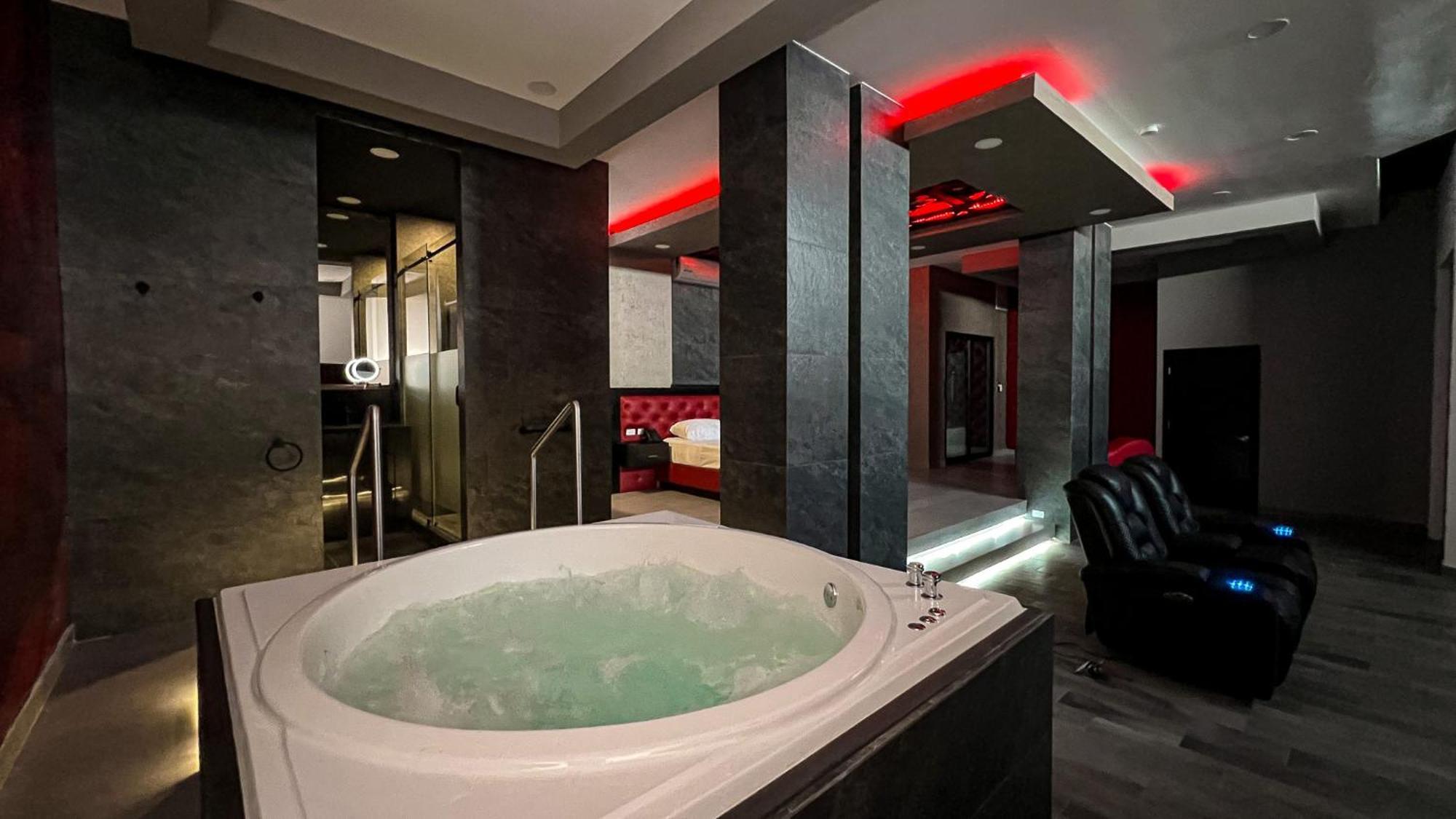 Motel Boutique Qatro Ενσενάντα Εξωτερικό φωτογραφία