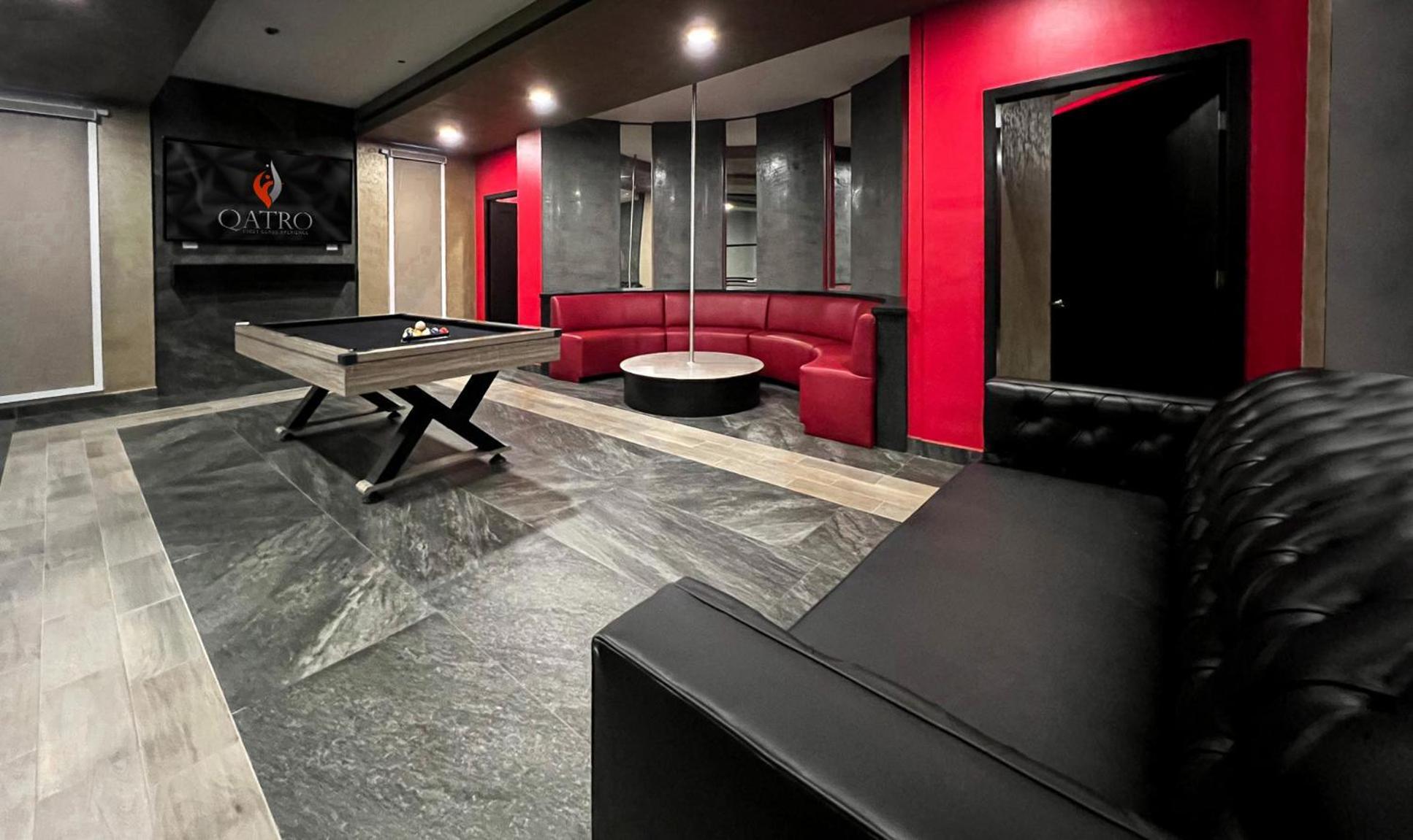 Motel Boutique Qatro Ενσενάντα Εξωτερικό φωτογραφία